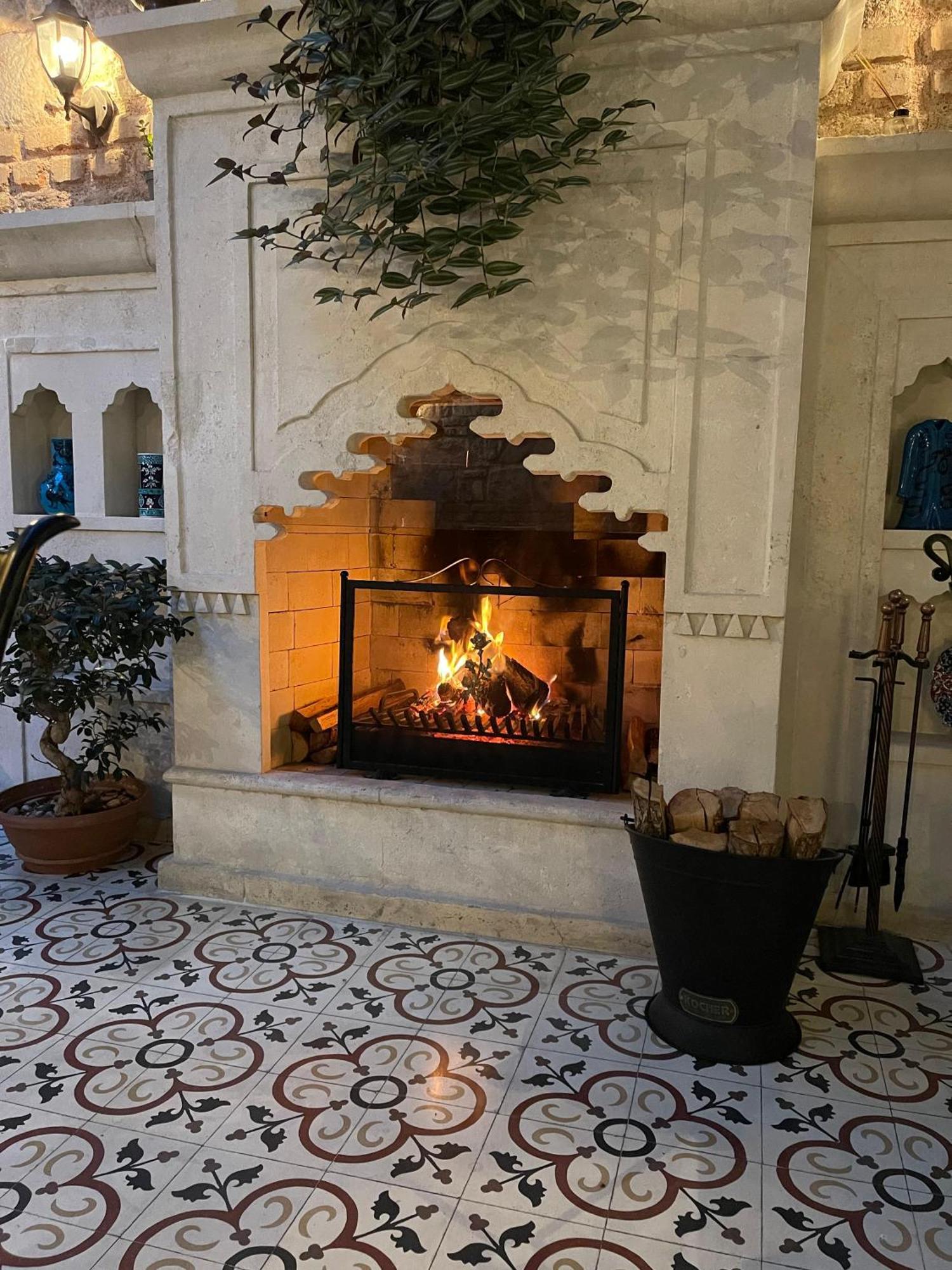 Celine - Ottoman Mansion Hotel Istambul